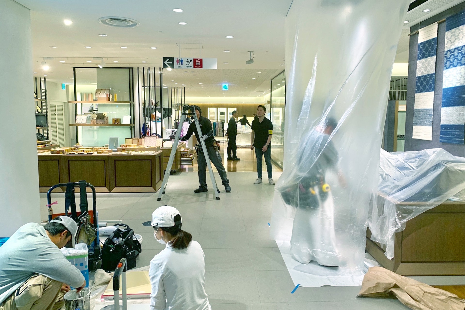 三越銀座店内装工事